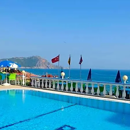 Royal Hotel 3*